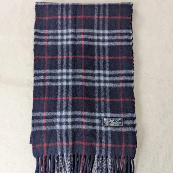 Pre-Owned Burberry 100%Lambswool Check Scarf Blue – Unisex – Luxury & Warmth. - Picture 5 of 7